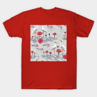 Koi fishes - Japanese carps, water lilies and cranes. T-Shirt